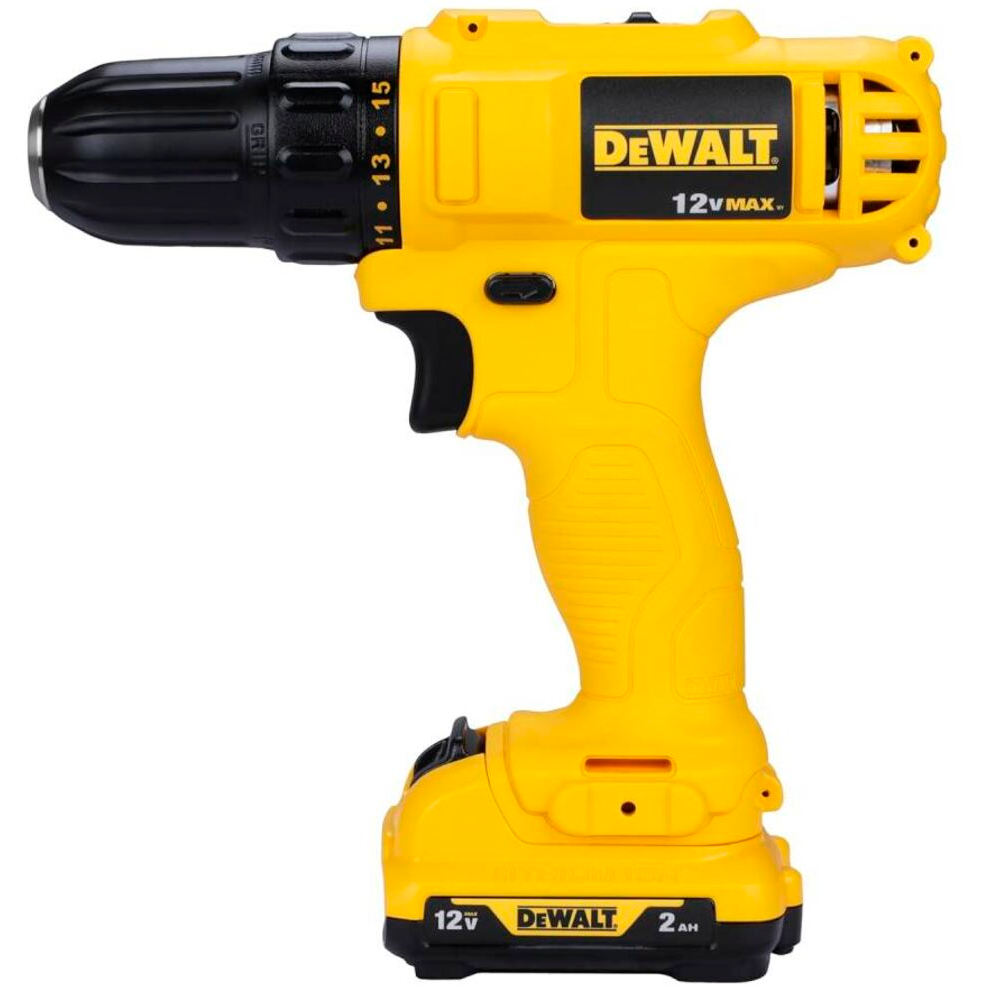 Дрель DeWALT DCD700D2B1