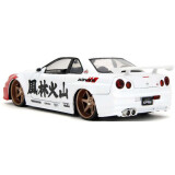 Коллекционная модель с фигуркой Jada Toys 2002 Nissan Skyline GT-R R34 with Ryu (35114)