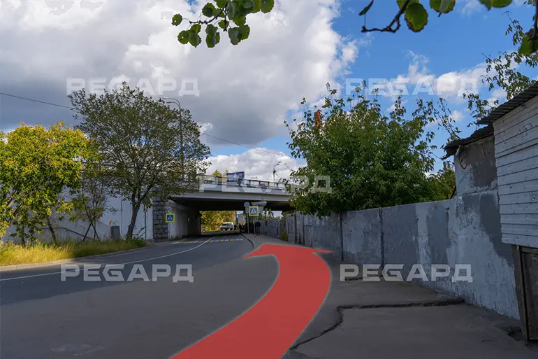 Проходим под мостом вдоль забора Офис на Волгоградском проспекте - как пройти